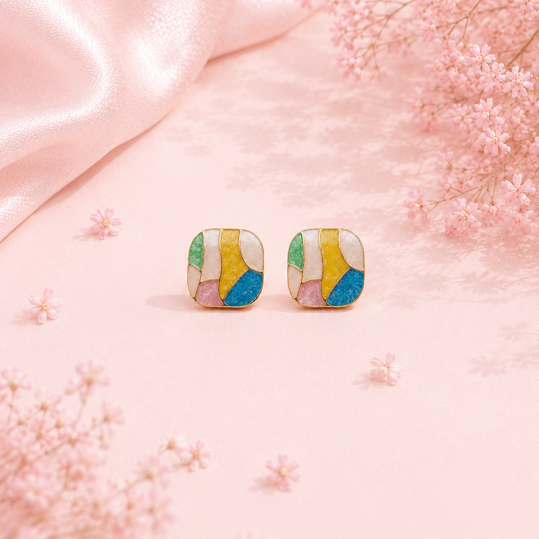 12 Earrings in Folding Box with Name
