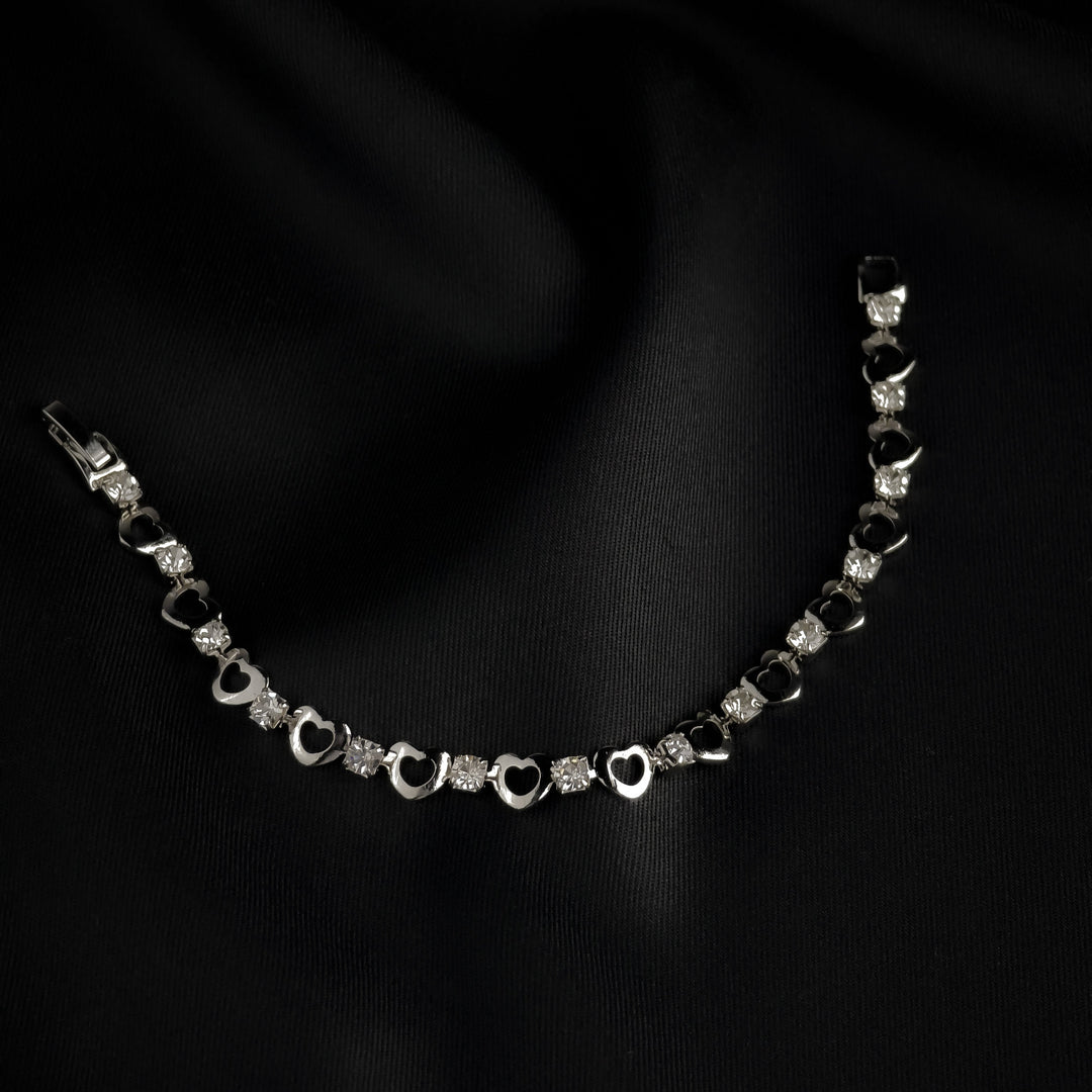 Delicate Heart Bracelet